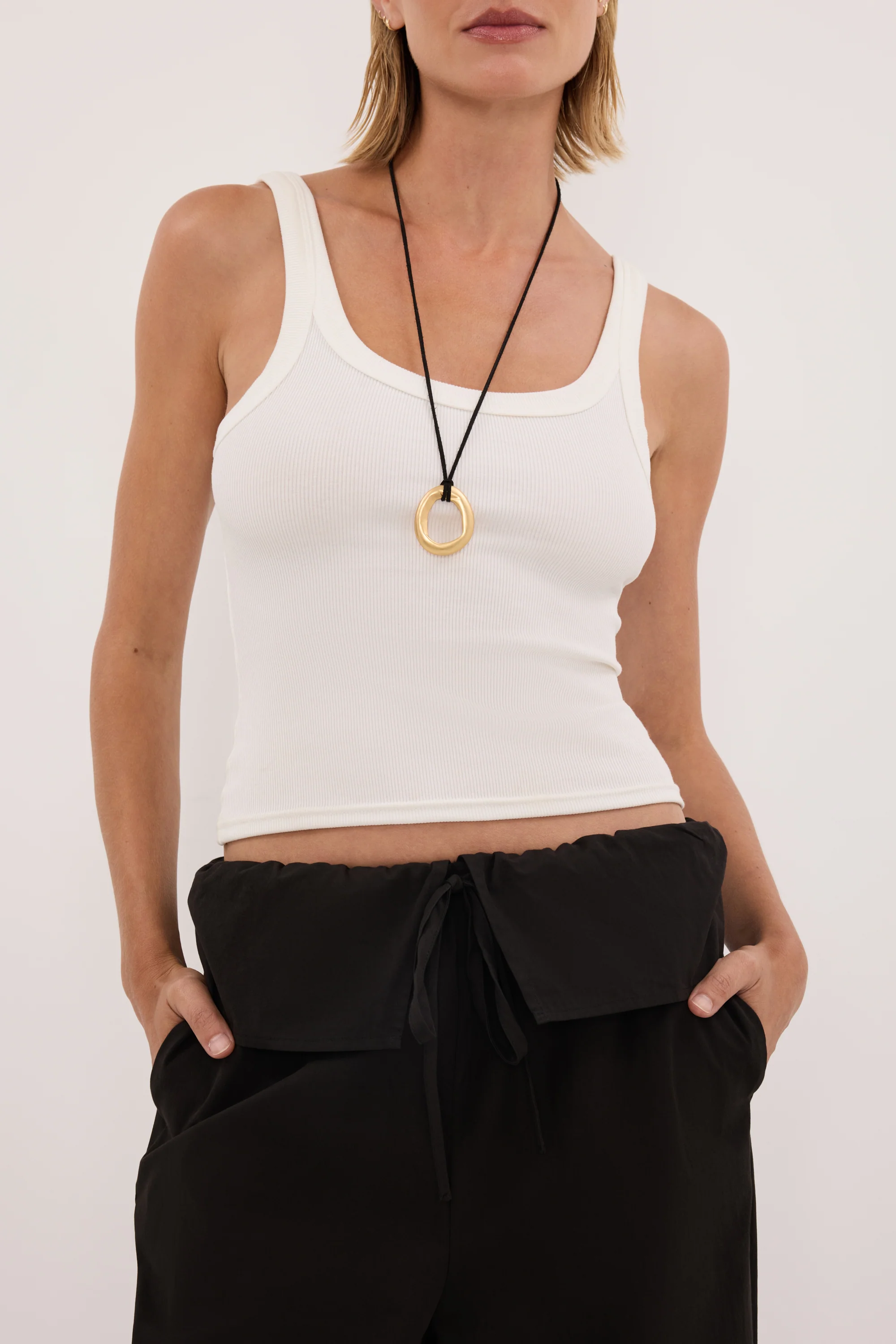 BENTLEE BLACK COTTON FISHERMAN PANT - Image 4