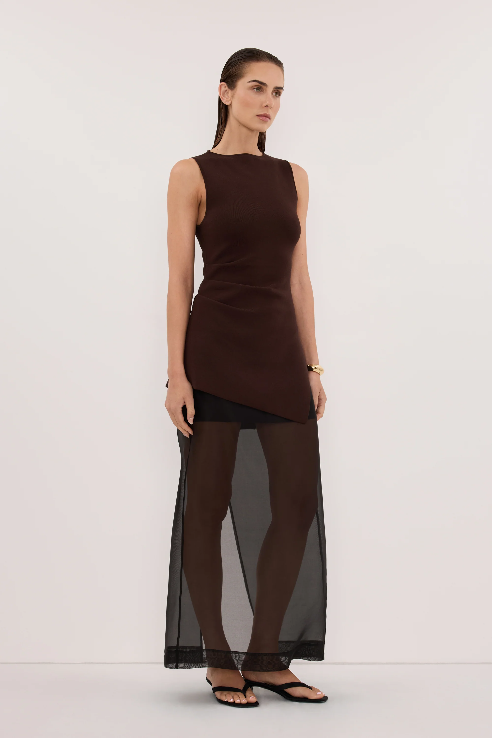 CLEO CHOC SLEEVELESS LONGLINE KNIT TOP - Image 3
