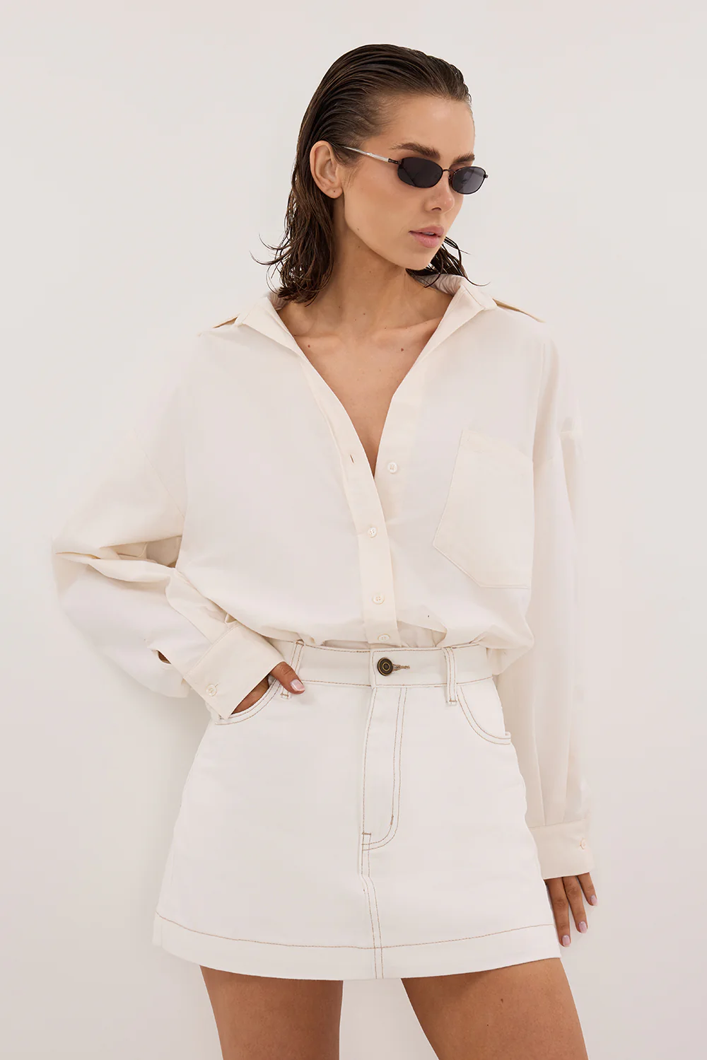KERA WHITE DENIM A LINE SKORT - Image 2