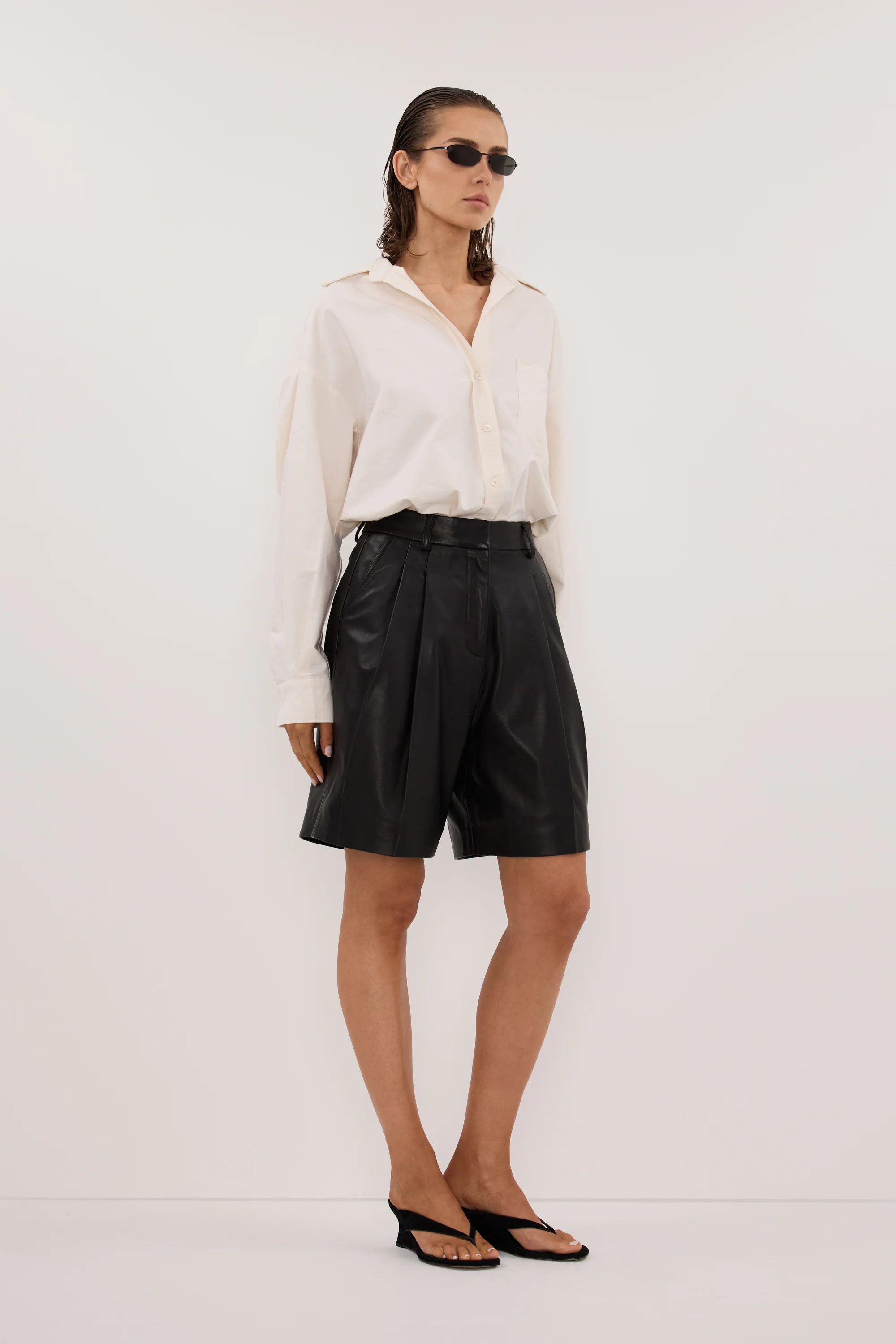 MAYFAIR BLACK LEATHER BERMUDA SHORT - Image 4